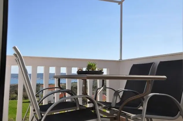 Apart Daire (Špiro - parking and barbecue - A2 po)