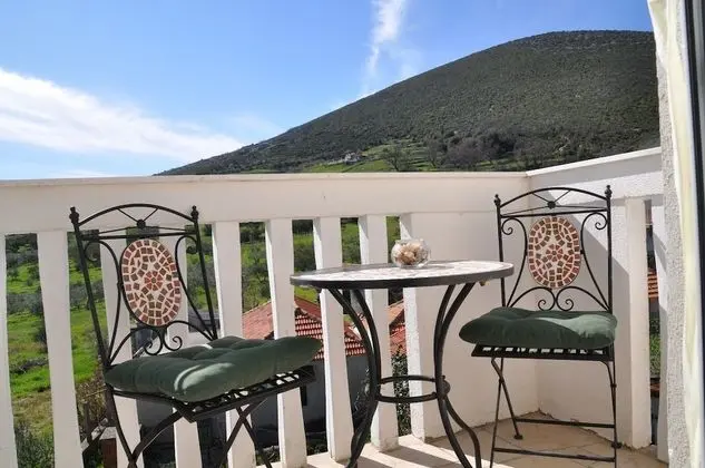 Apart Daire (Špiro - parking and barbecue - A2 po)