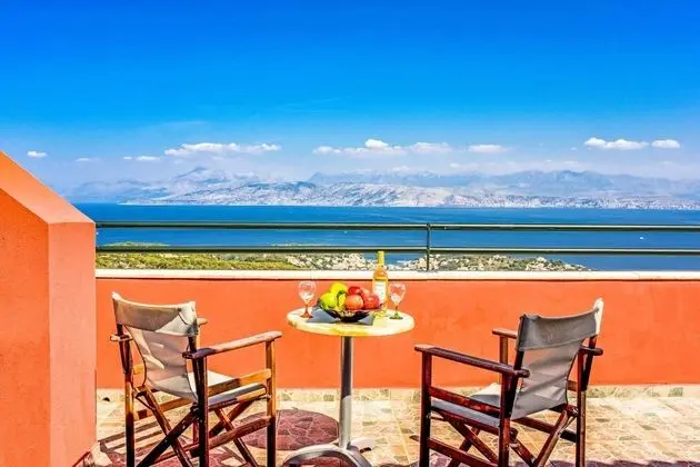 Villa, 3 Yatak Odası, Kişiye Özel Havuzlu, Deniz Manzaralı