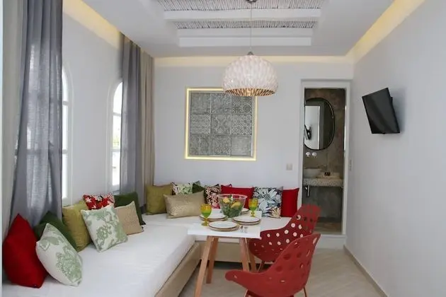 Grand Suite, 1 Bedroom, Outdoor Hot Tub, 2-4 Persons, Sea View