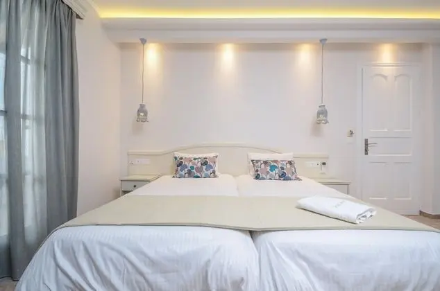 Premium Oda, Havuz Manzaralı
