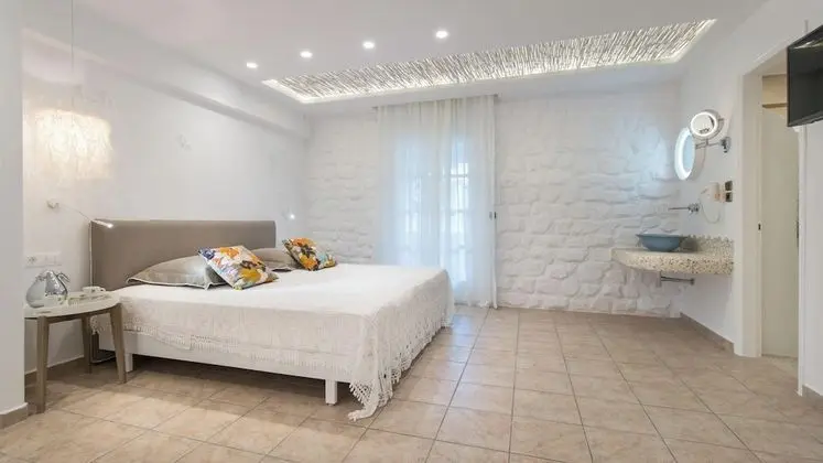 Superior Suite (4 Adults)