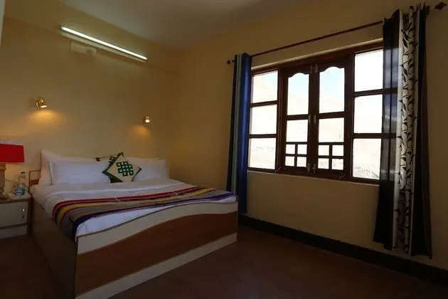 Standard Oda, Dağ Manzaralı