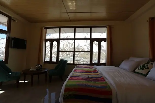 Superior Oda, Dağ Manzaralı