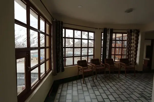 Superior Oda, Dağ Manzaralı