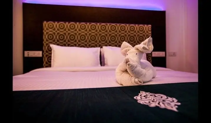 Luxury Oda