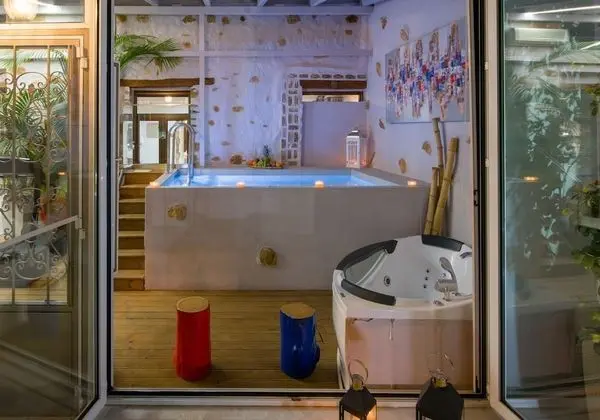 Villa, 5 Yatak Odası, Şömine