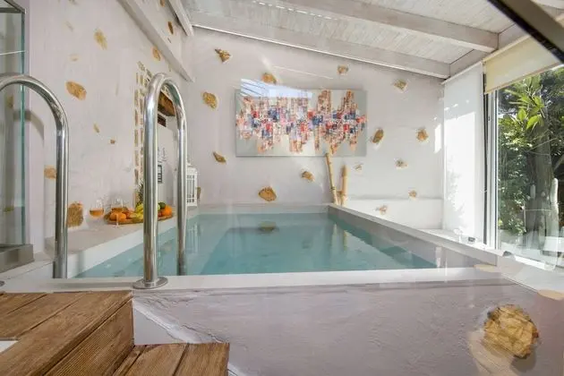 Villa, 5 Yatak Odası, Şömine
