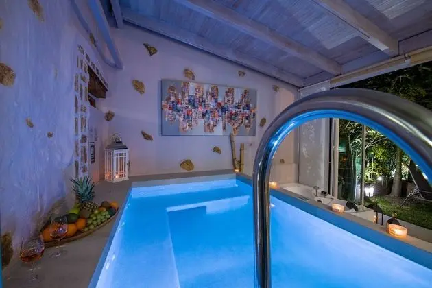 Villa, 5 Yatak Odası, Şömine