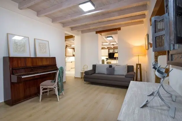 Villa, 5 Yatak Odası, Şömine