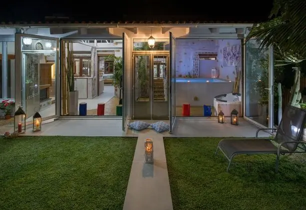 Villa, 5 Yatak Odası, Şömine