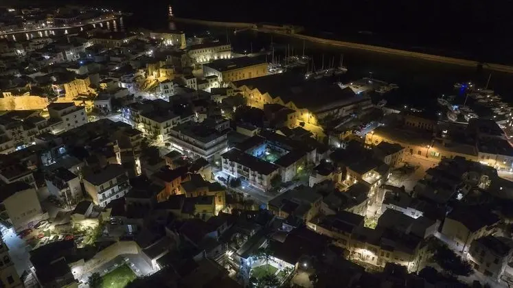 Villa, 5 Yatak Odası, Şömine