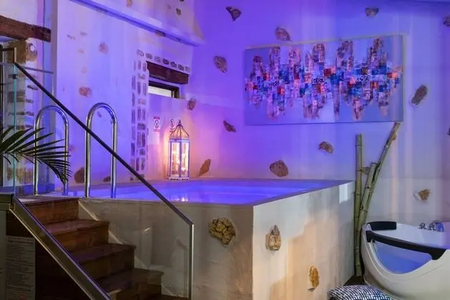 Villa, 5 Yatak Odası, Şömine