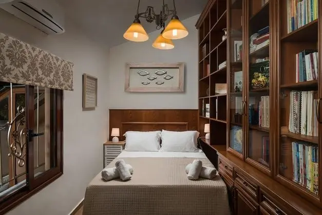 Villa, 5 Yatak Odası, Şömine