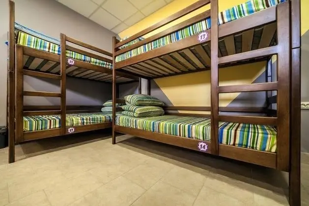 Ortak Ranzalı Oda, Karma Ranzalı Oda (Bed in 10-bed Room)