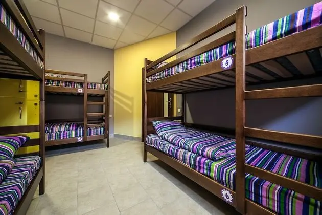 Ortak Ranzalı Oda, Karma Ranzalı Oda (Bed in 6-bed Room)