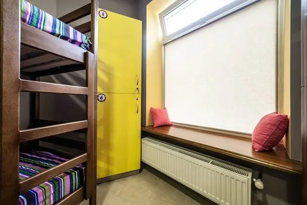 Ortak Ranzalı Oda, Karma Ranzalı Oda (Bed in 6-bed Room)