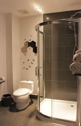 Standard Oda, 1 En Büyük (King) Boy Yatak