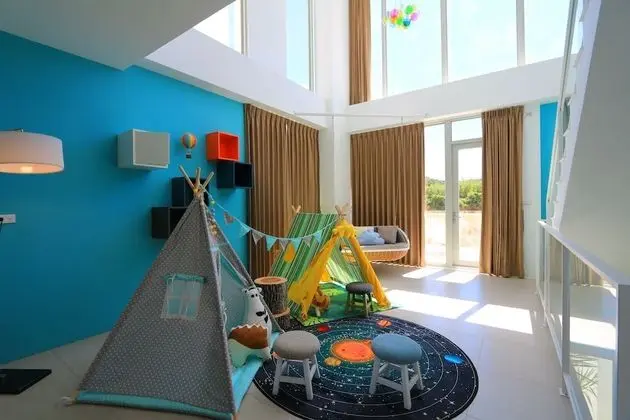 Design Ev, 2 Yatak Odası, Kişiye Özel Havuzlu, Asma Kat