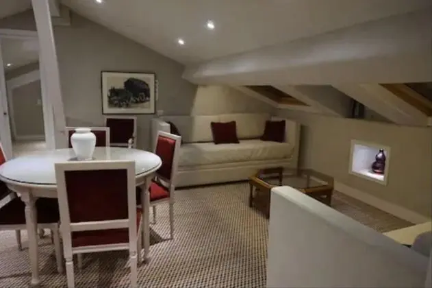 Family Süit, Kısmi Deniz Manzaralı (Appartement Mansardé)