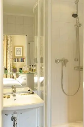 Standard Oda, Bahçe Manzaralı