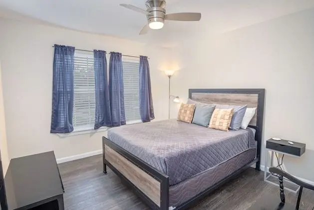 Ev (4 Bedrooms)