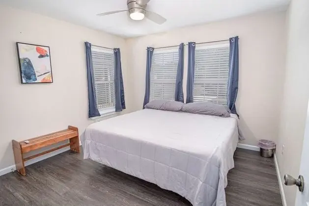 Ev (4 Bedrooms)