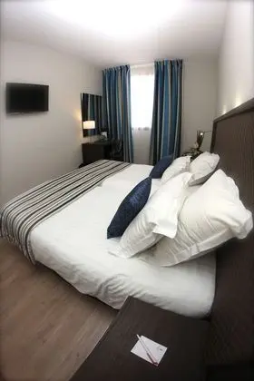 Tek Büyük veya İki Ayrı Yataklı Oda, Avlu Manzaralı