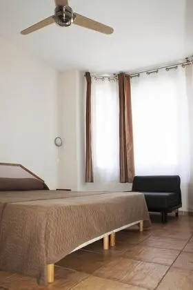 Standard Tek Büyük Yataklı Oda