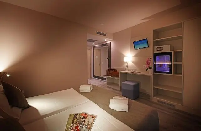 Superior Tek Büyük Yataklı Oda