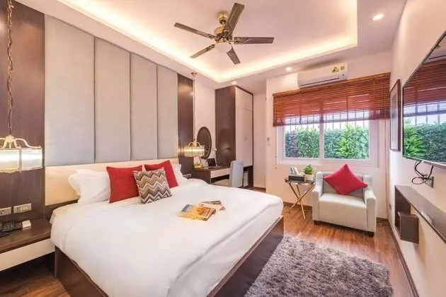 Deluxe Tek Büyük Yataklı Oda
