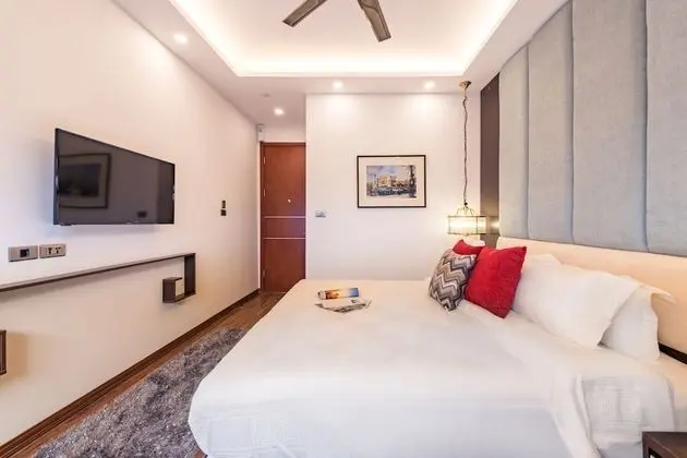 Deluxe Tek Büyük Yataklı Oda
