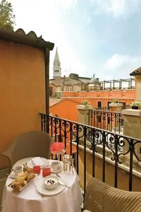 Presidential Suite (Suite Temptation)