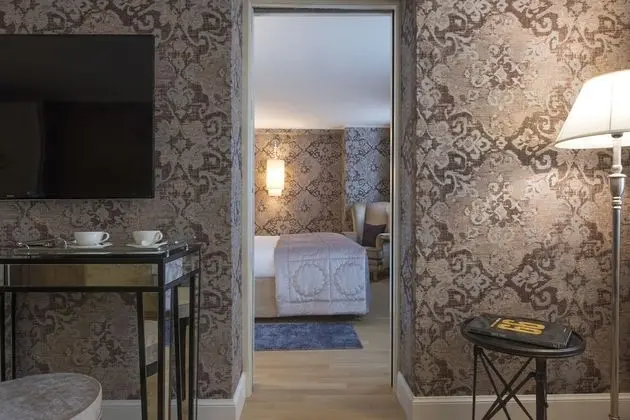 Deluxe Tek Büyük veya İki Ayrı Yataklı Oda, Kanal Manzaralı