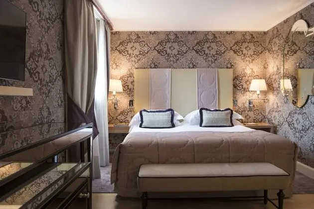 Deluxe Üç Kişilik Oda