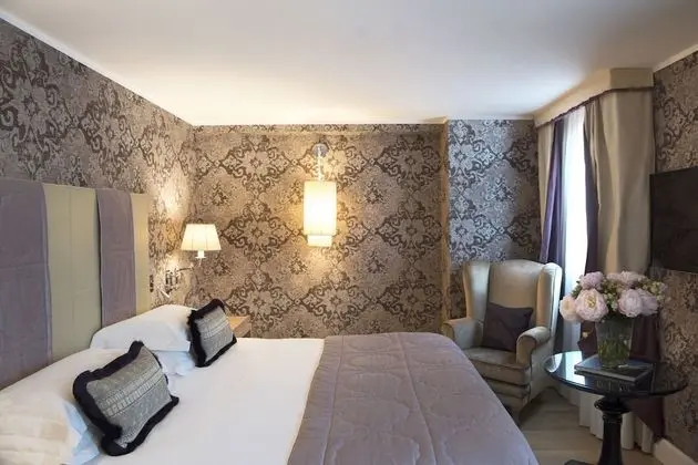 Deluxe Üç Kişilik Oda