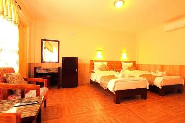 Deluxe Tek Büyük veya İki Ayrı Yataklı Oda, Engellilere Uygun, Dağ Manzaralı