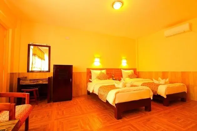 Deluxe Tek Büyük veya İki Ayrı Yataklı Oda, Engellilere Uygun, Dağ Manzaralı