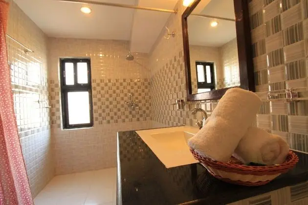 Deluxe Tek Büyük veya İki Ayrı Yataklı Oda, Engellilere Uygun, Dağ Manzaralı