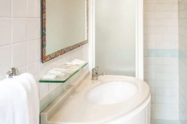 Standard Dört Kişilik Oda