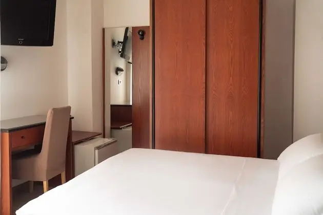 Standard Tek Büyük veya İki Ayrı Yataklı Oda