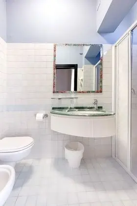 Standard Üç Kişilik Oda