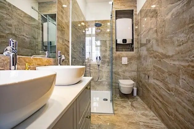 City Tek Büyük Yataklı Oda, 1 En Büyük (King) Boy Yatak (2)