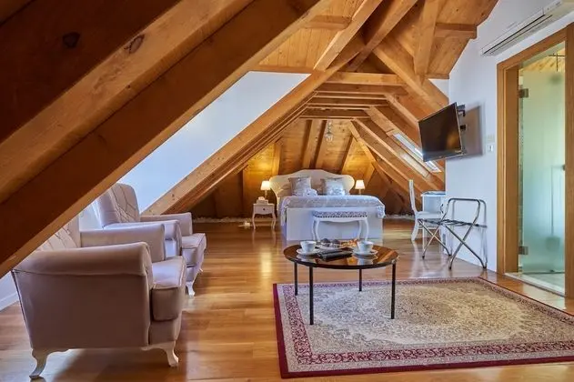 Deluxe Double or Twin Room - Annex