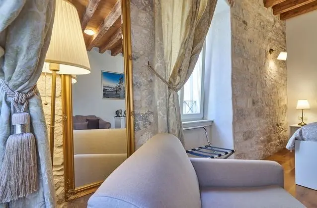 Junior Suite with City View - Annex