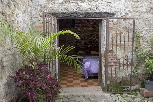 Deluxe Tek Büyük Yataklı Oda, Birden Çok Yatak, Sigara İçilmez, Ortak Banyo