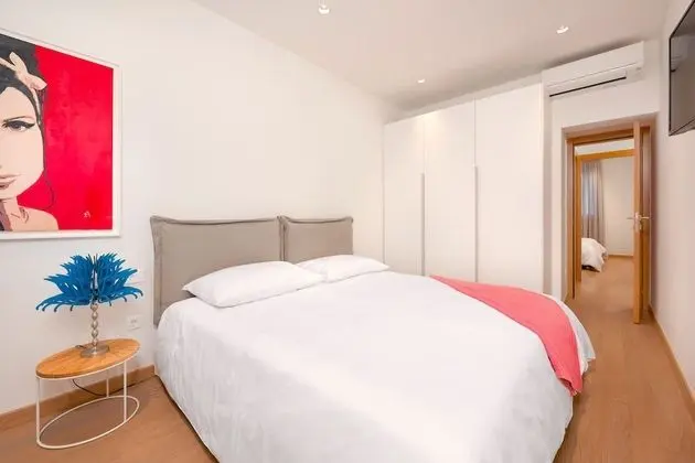 Grand Apart Daire, Şehir Manzaralı