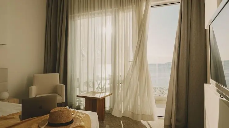 Superior Tek Büyük veya İki Ayrı Yataklı Oda, Balkon, Deniz Manzaralı