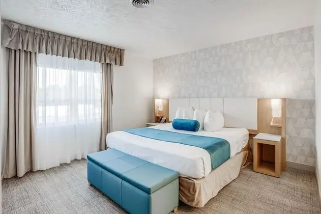 Town Center One Bedroom Suite Run of the House