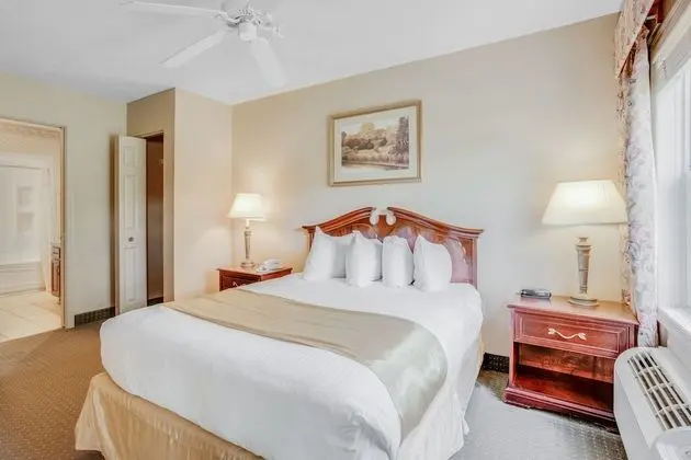 Willowbrook One Bedroom Suite Run of the House